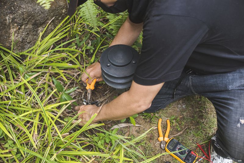 Maintenance of Gas Lamp Posts